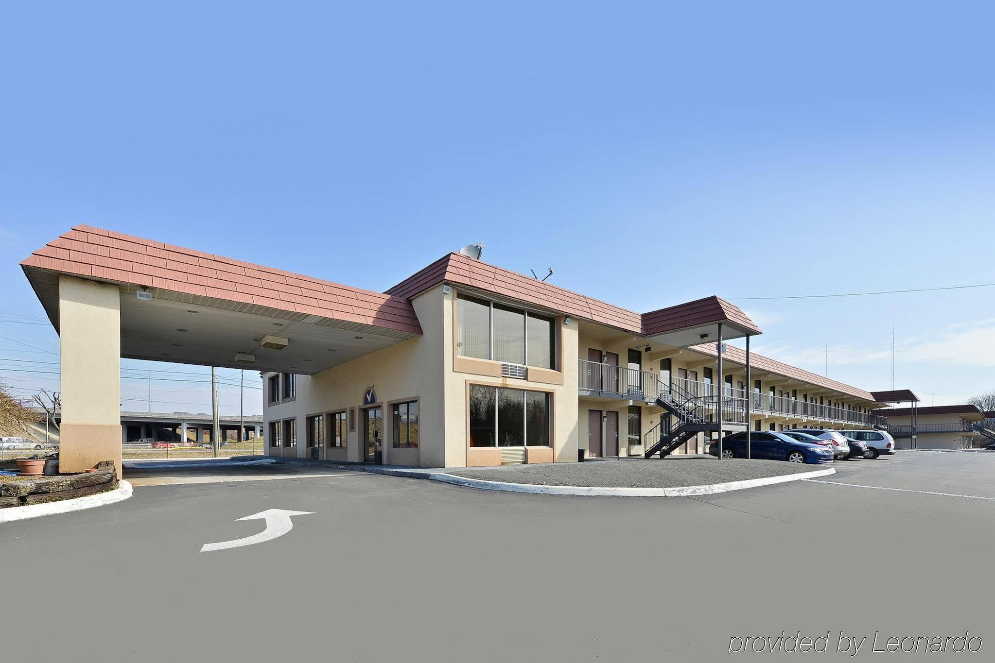 Americas Best Value Inn And Suites Knoxville Exteriör bild